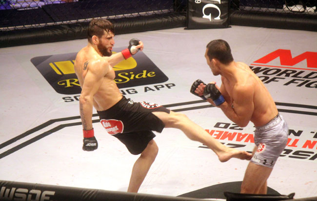 John Fitch, left, and Yushin Okami compete in the main event at Foxwoods on Oct. 17.